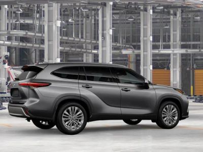 2026 Toyota Highlander - Photo 13