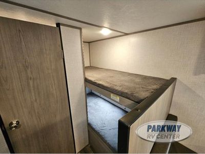 2025 Gulfstream Conquest - Photo 9
