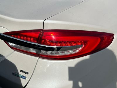 2017 Ford Fusion - Photo 16