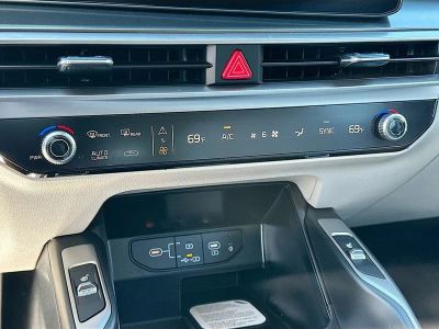 2026 Kia Sorento — photo 16 view