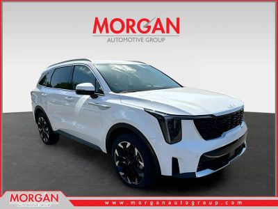 2026 Kia Sorento EX in White — front three-quarter view