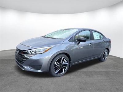2025 Nissan Versa 1.6 SR in Gun Metallic — front three-quarter view