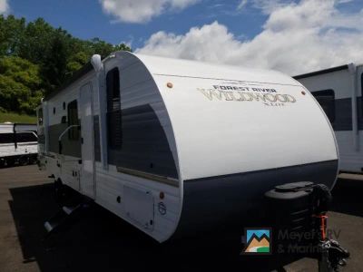 2026 Forest River RV Wildwood X-Lite 273QBXL — front three-quarter view