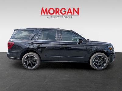 2022 Ford Expedition - Photo 2