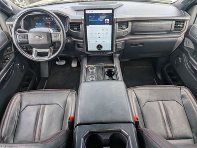 2022 Ford Expedition - Photo 15