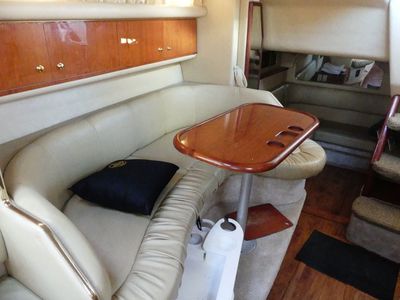 1998 Sea Ray 330 Sundancer — photo 14 view