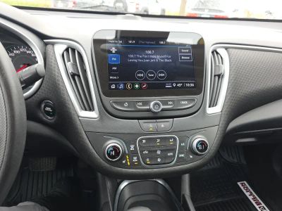 2024 Chevrolet Malibu — photo 11 view