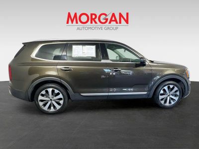 2022 Kia Telluride — side profile view
