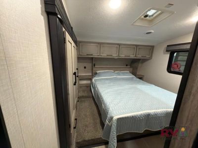 2023 KZ Durango - Photo 28