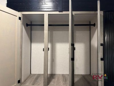 2023 KZ Durango - Photo 33