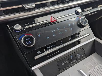 2025 Hyundai Santa Fe - Photo 14