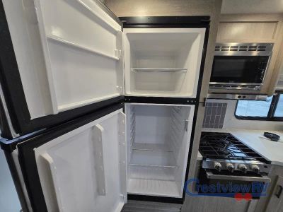 2026 Coachmen RV Catalina Legacy Edition - Photo 24