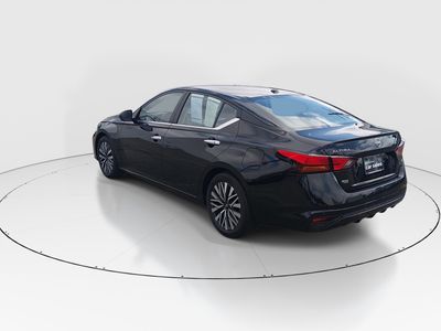 2025 Nissan Altima - Photo 5