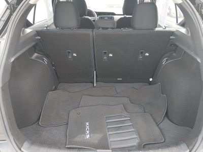 2024 Nissan Kicks — photo 11 view