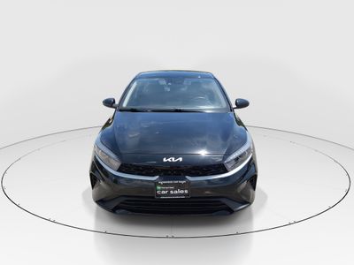 2023 Kia Forte - Photo 2