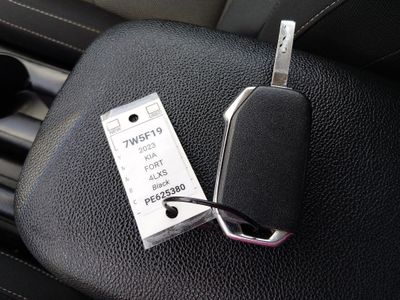 2023 Kia Forte - Photo 15