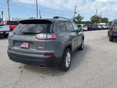 2022 Jeep Cherokee — interior view