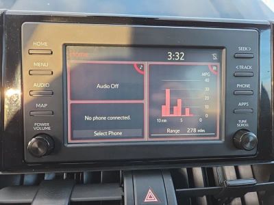 2019 Toyota RAV4 LE - Photo 18