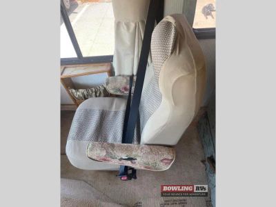 2000 Pace Arrow 33V - Photo 27