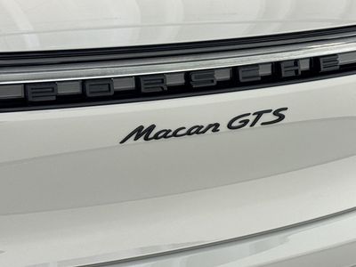 2023 Porsche Macan - Photo 26
