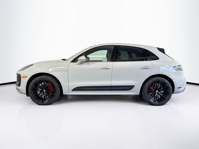 2023 Porsche Macan - Photo 2