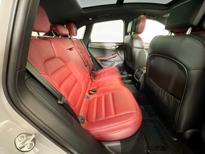2023 Porsche Macan - Photo 24