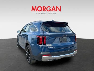 2025 Kia Sorento — engine compartment view