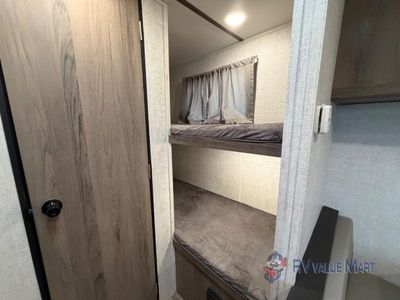 2022 Gulf Stream RV Kingsport Super Lite - Photo 16