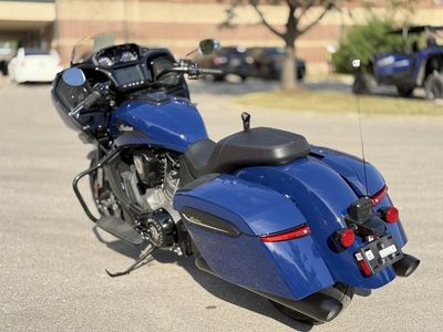 2025 Indian Motorcycle Challenger Dark Horse 112 w/PowerBand Audio Springfield Blue - Photo 5