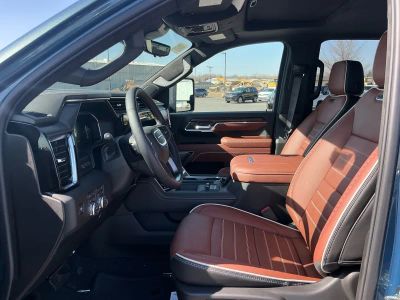 2026 GMC Sierra 3500HD - Photo 10