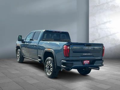 2026 GMC Sierra 3500HD - Photo 4