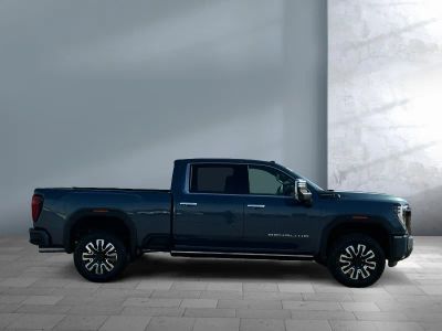 2026 GMC Sierra 3500HD - Photo 7