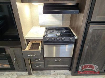 2018 Outback 328RL — photo 11 view