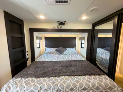 2026 Forest River RV Cherokee Sabre - Photo 17
