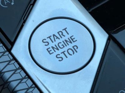 2025 BMW 3 Series — photo 29 view