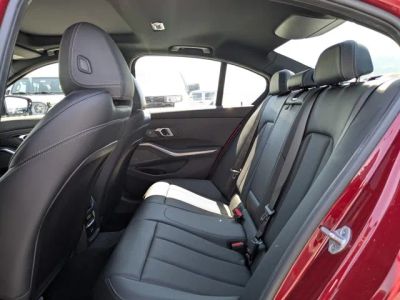 2025 BMW 3 Series — photo 12 view