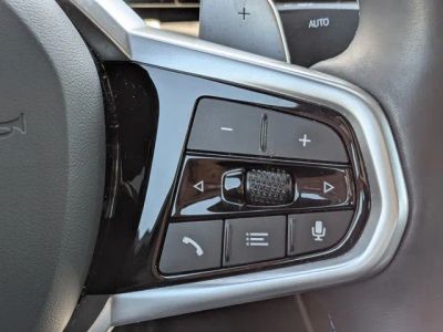 2025 BMW 3 Series — photo 26 view