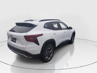 2025 Chevrolet Trax - Photo 7