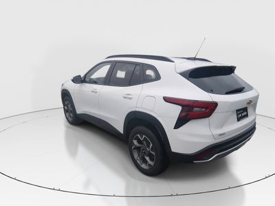 2025 Chevrolet Trax - Photo 5