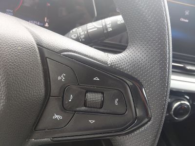 2025 Chevrolet Trax - Photo 13