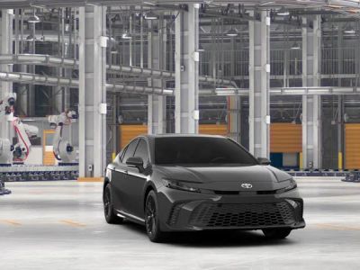 2026 Toyota Camry - Photo 18
