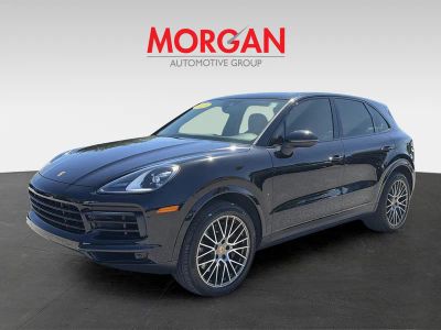 2023 Porsche Cayenne — photo 8 view