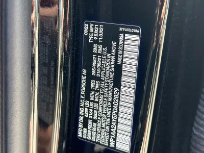 2023 Porsche Cayenne — photo 36 view