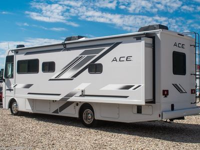 2026 Thor Motor Coach A.C.E. - Photo 2