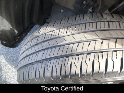 2024 Toyota RAV4 XLE - Photo 14