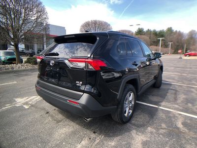 2024 Toyota RAV4 XLE - Photo 5