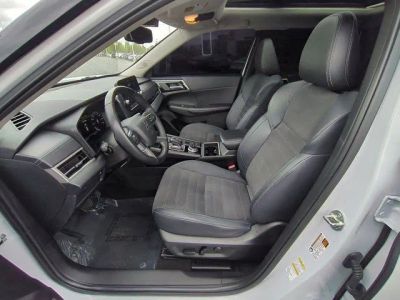 2024 Mitsubishi Outlander - Photo 8