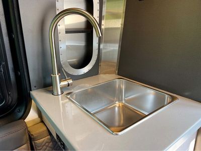 2026 Airstream Interstate - Photo 10