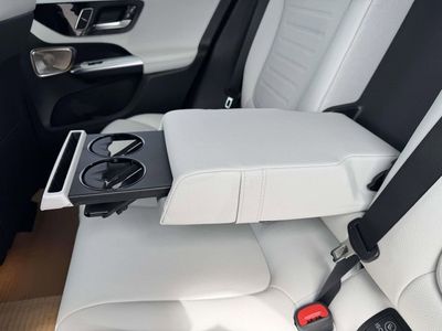 2026 Mercedes-Benz GLC — photo 31 view