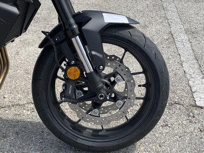 2025 Honda CB750 Hornet - Photo 10